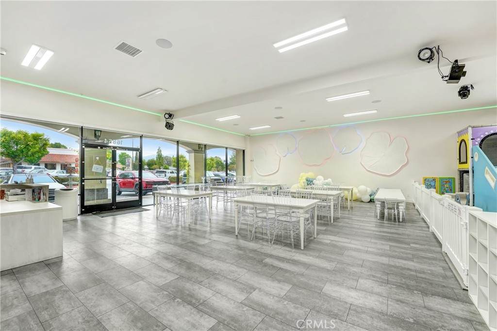 https://bt-photos.global.ssl.fastly.net/socal/orig_boomver_1_436688497-2.jpg