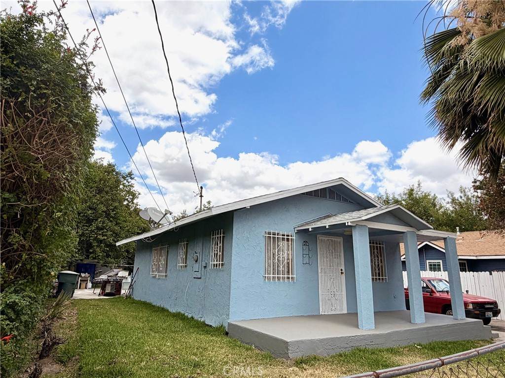 654 Olive - Photo 1