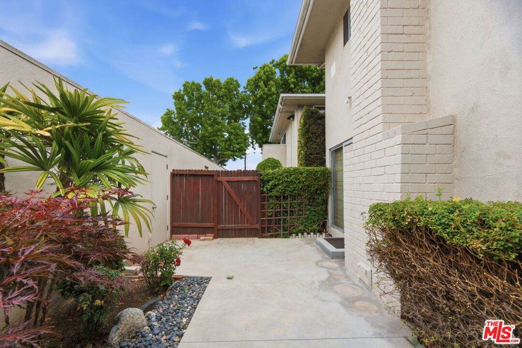 https://bt-photos.global.ssl.fastly.net/socal/orig_boomver_1_437075930-2.jpg