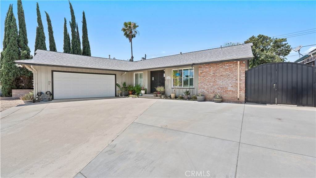603 Fairwood - Photo 1