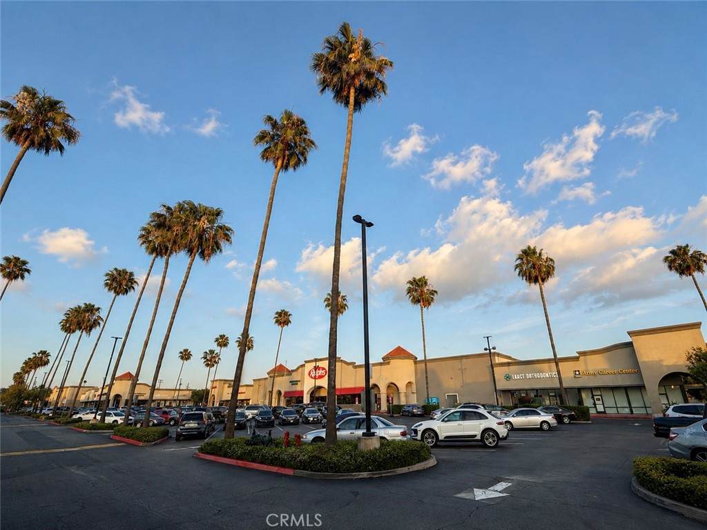 https://bt-photos.global.ssl.fastly.net/socal/orig_boomver_1_437175565-2.jpg