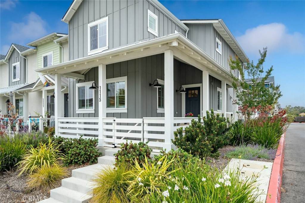 1115 Tiburon - Photo 1
