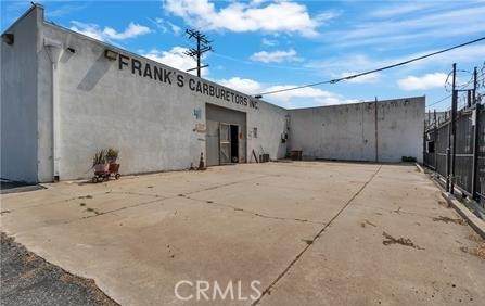 411 Rosecrans - Photo 1