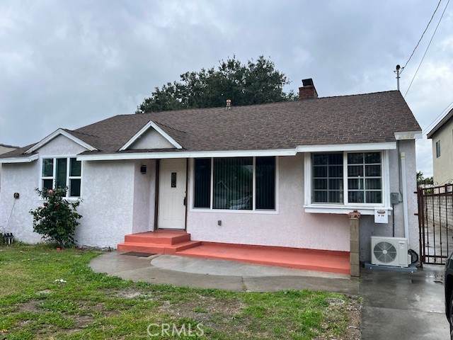 6013 Walnut Grove - Photo 1