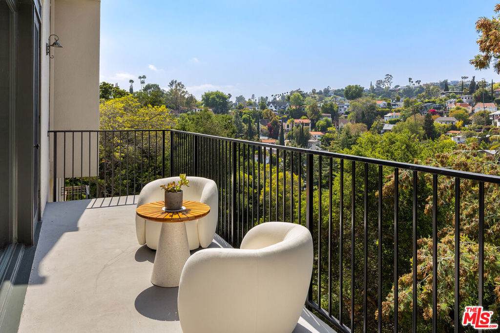 https://bt-photos.global.ssl.fastly.net/socal/orig_boomver_1_437448857-2.jpg
