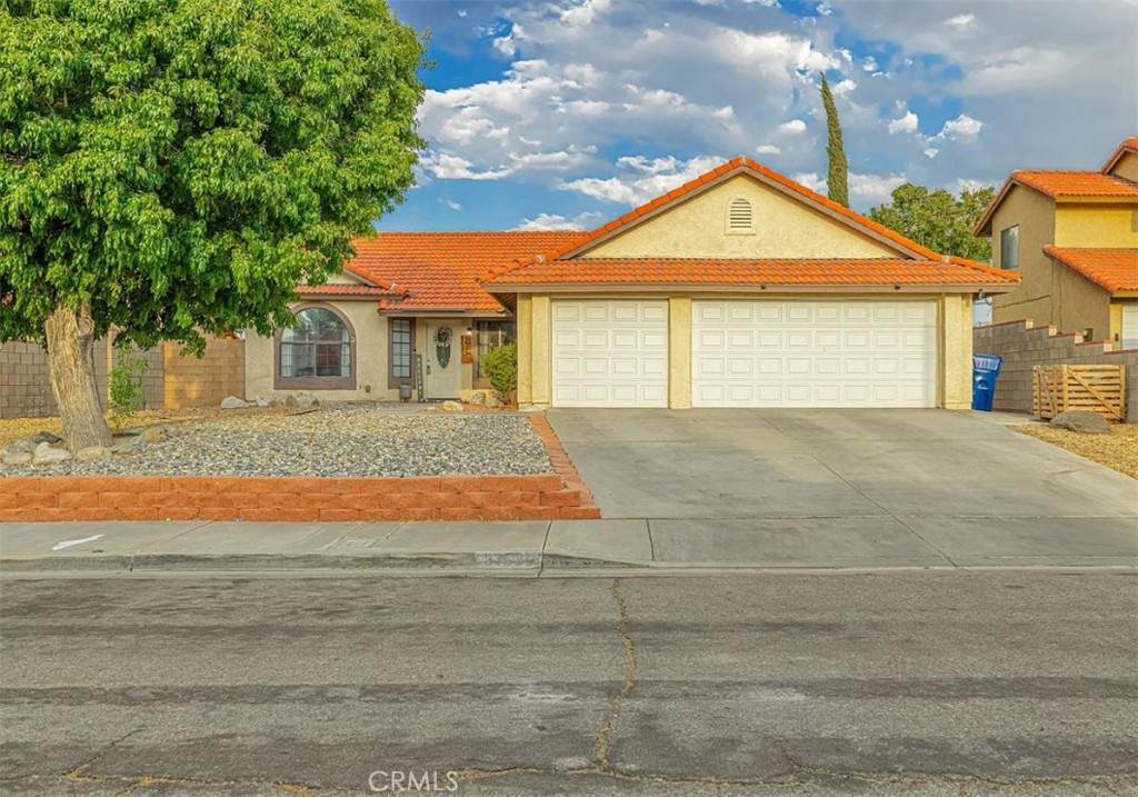 37526 Rose Street - Photo 1