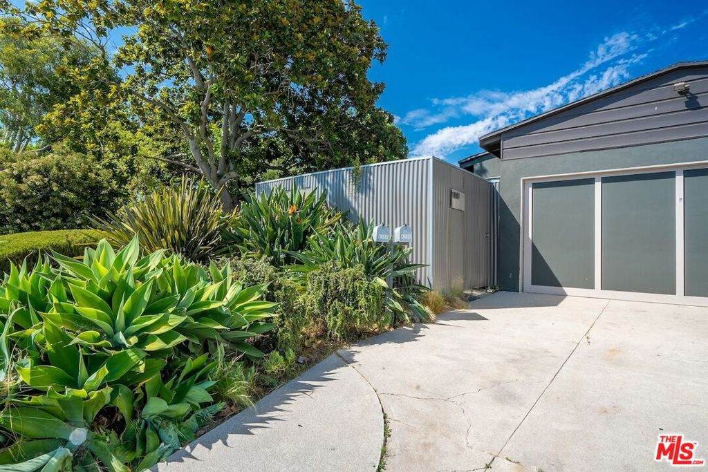 4100 Tilden Avenue - Photo 1