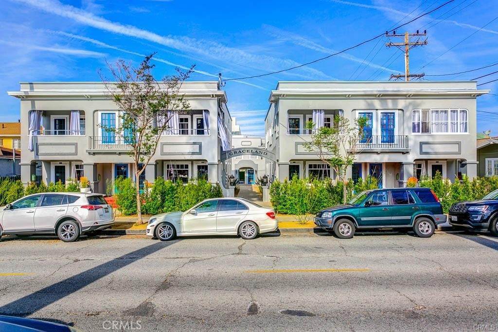 111 N Columbus Ave - Photo 1