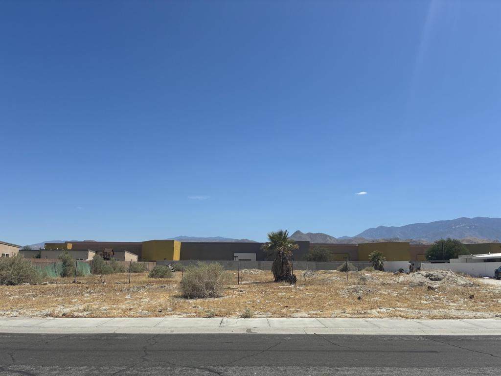 https://bt-photos.global.ssl.fastly.net/socal/orig_boomver_1_437512038-2.jpg