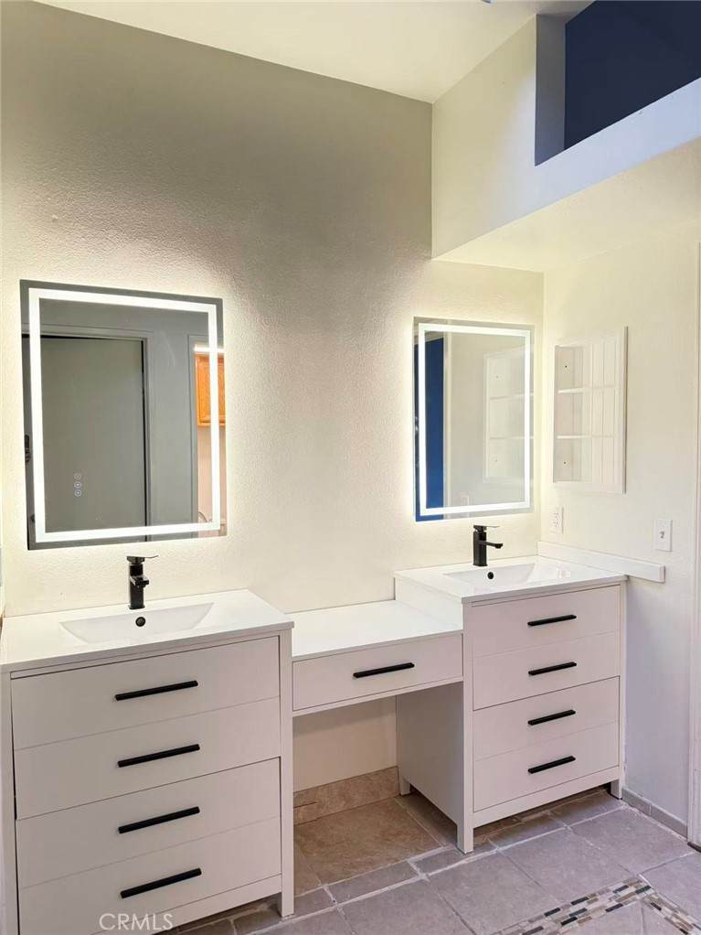 https://bt-photos.global.ssl.fastly.net/socal/orig_boomver_1_437601791-2.jpg