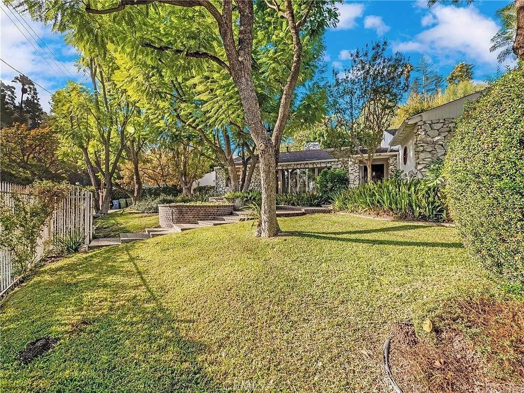 18000 Karen Drive - Photo 1