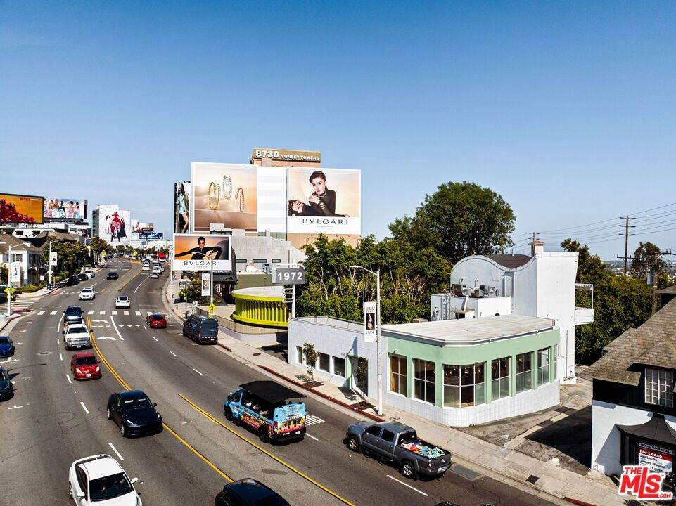 8768 Sunset Boulevard - Photo 1