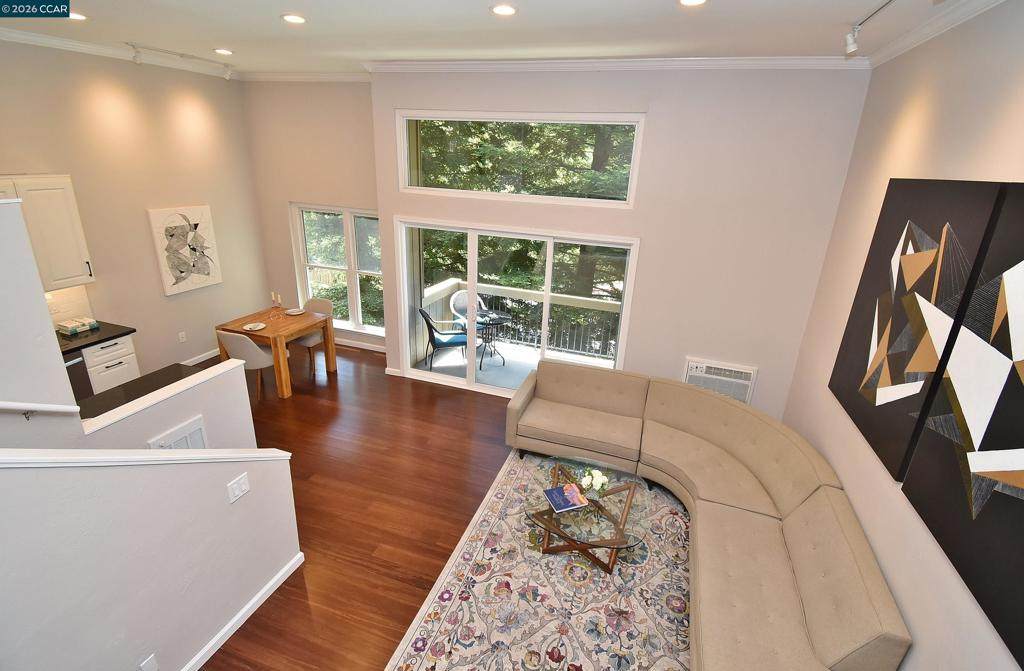 2067 Ascot Dr. - Photo 1