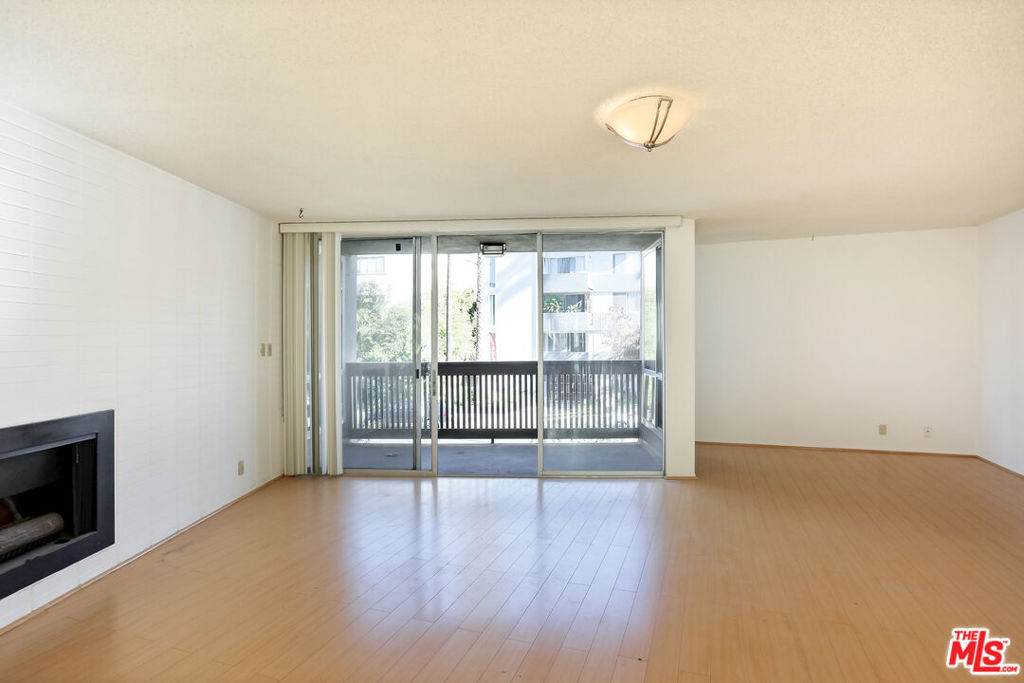809 Bundy Drive - Photo 1