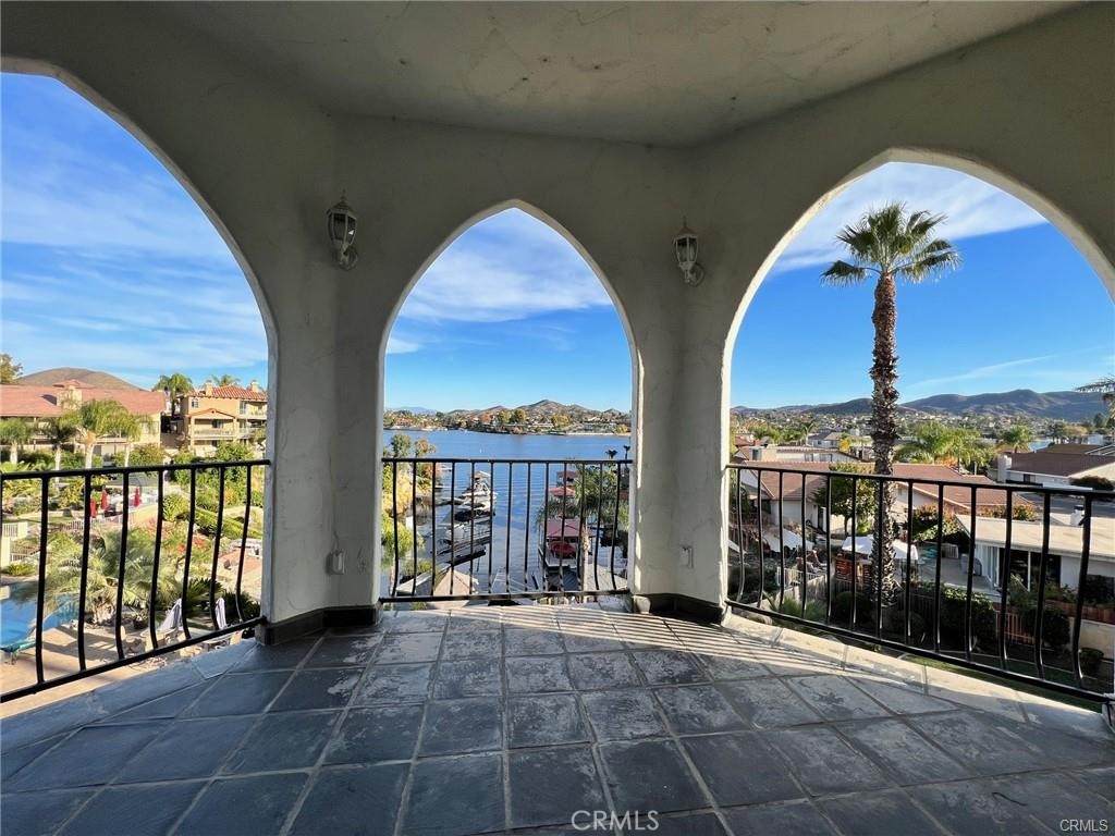https://bt-photos.global.ssl.fastly.net/socal/orig_boomver_1_437659082-2.jpg
