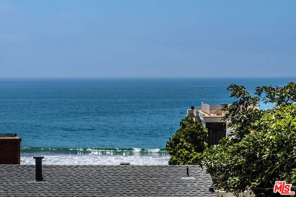 https://bt-photos.global.ssl.fastly.net/socal/orig_boomver_1_437664083-2.jpg