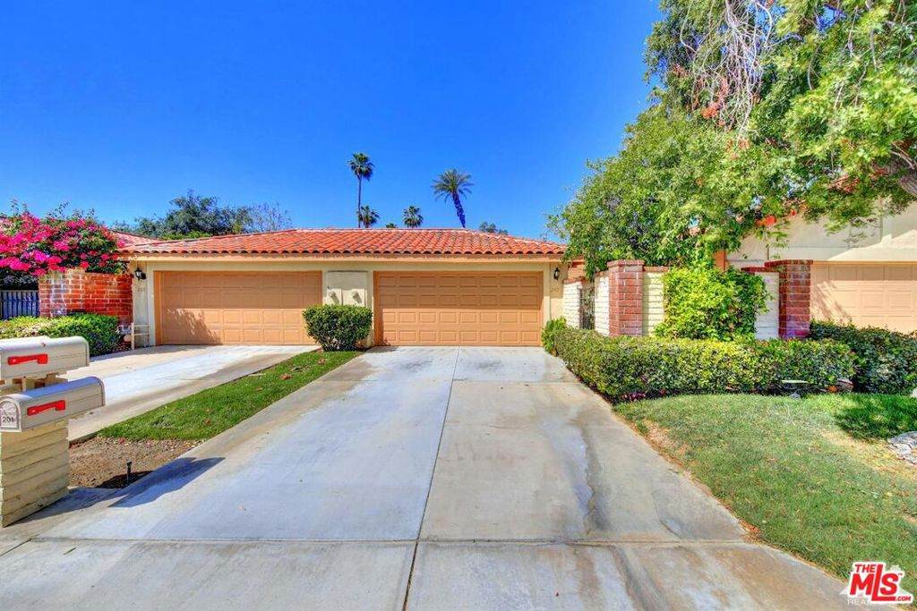 203 Serena Drive - Photo 1