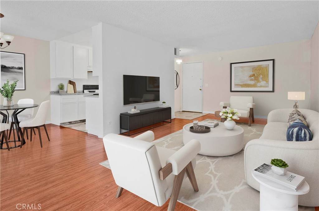 1735 Fuller - Photo 1