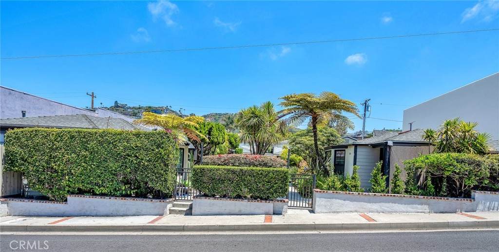544 Glenneyre St. - Photo 1