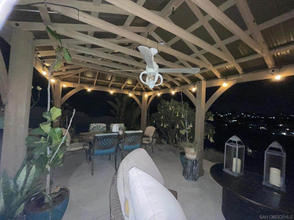 https://bt-photos.global.ssl.fastly.net/socal/orig_boomver_1_437734907-2.jpg