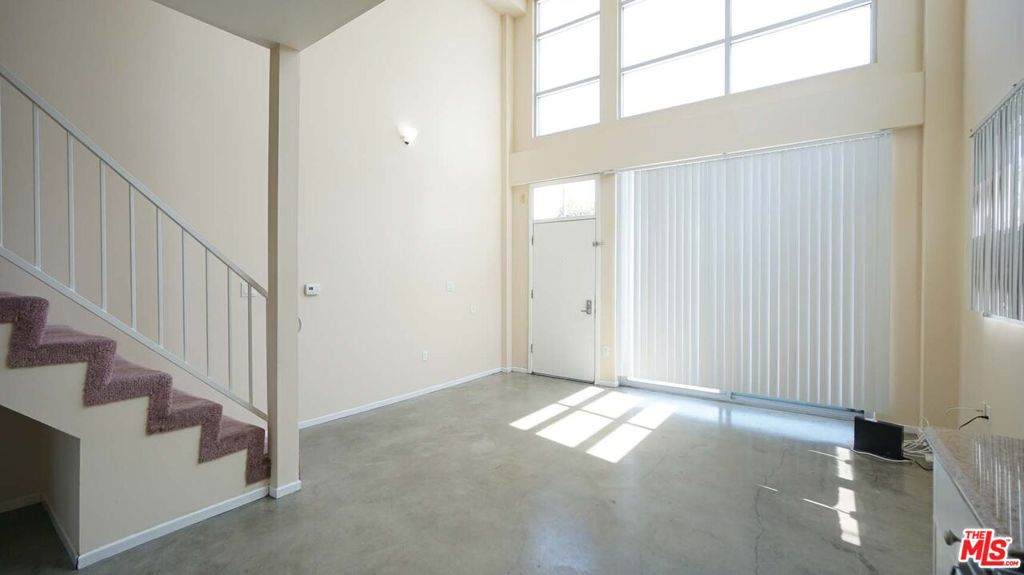 922 23Rd Street - Photo 1