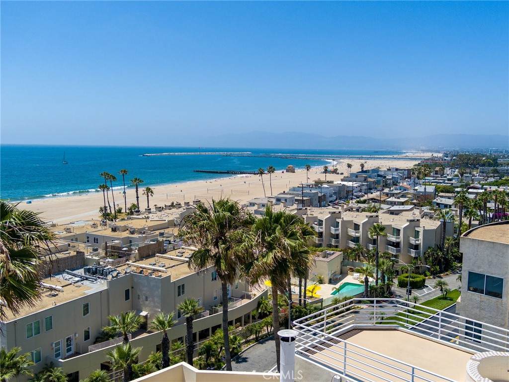 https://bt-photos.global.ssl.fastly.net/socal/orig_boomver_1_437750257-2.jpg