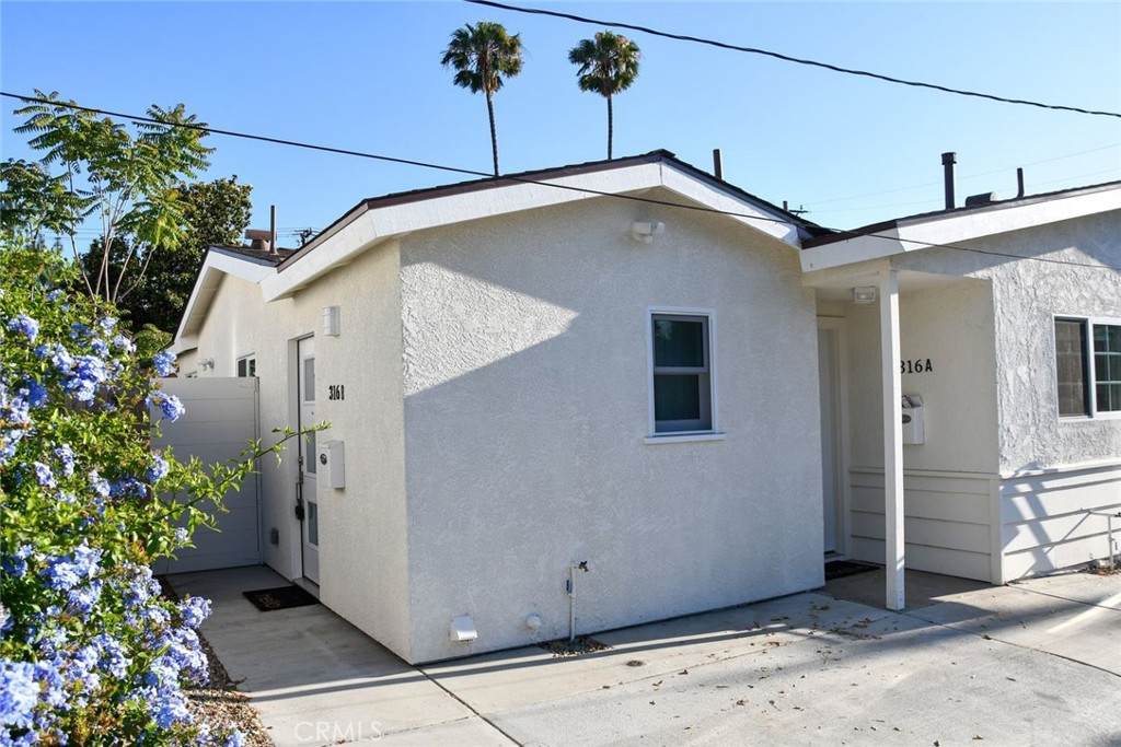316 Parker - Photo 1