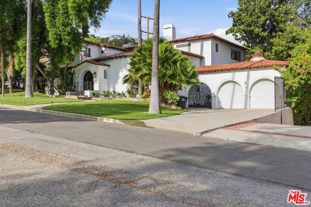 https://bt-photos.global.ssl.fastly.net/socal/orig_boomver_1_437778174-2.jpg