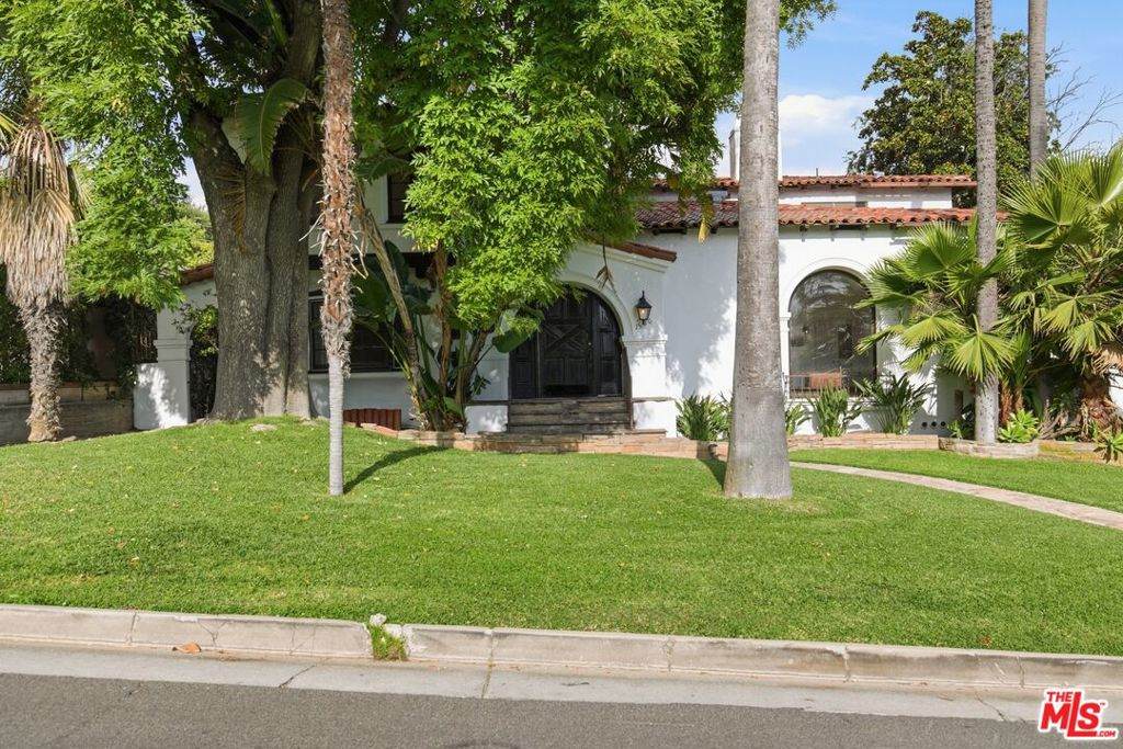 https://bt-photos.global.ssl.fastly.net/socal/orig_boomver_1_437778174-2.jpg