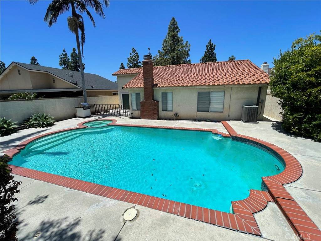 https://bt-photos.global.ssl.fastly.net/socal/orig_boomver_1_437800454-2.jpg