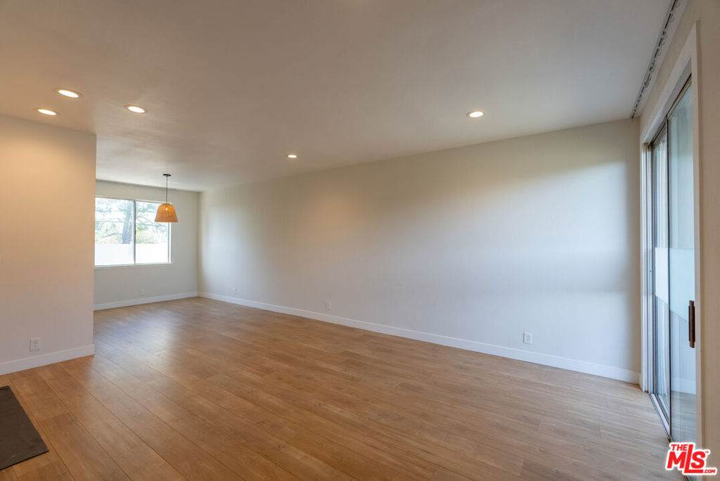 https://bt-photos.global.ssl.fastly.net/socal/orig_boomver_1_437943544-2.jpg