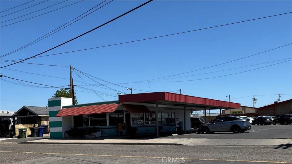 690 C Street - Photo 1