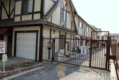221 Saint Francis Street - Photo 1