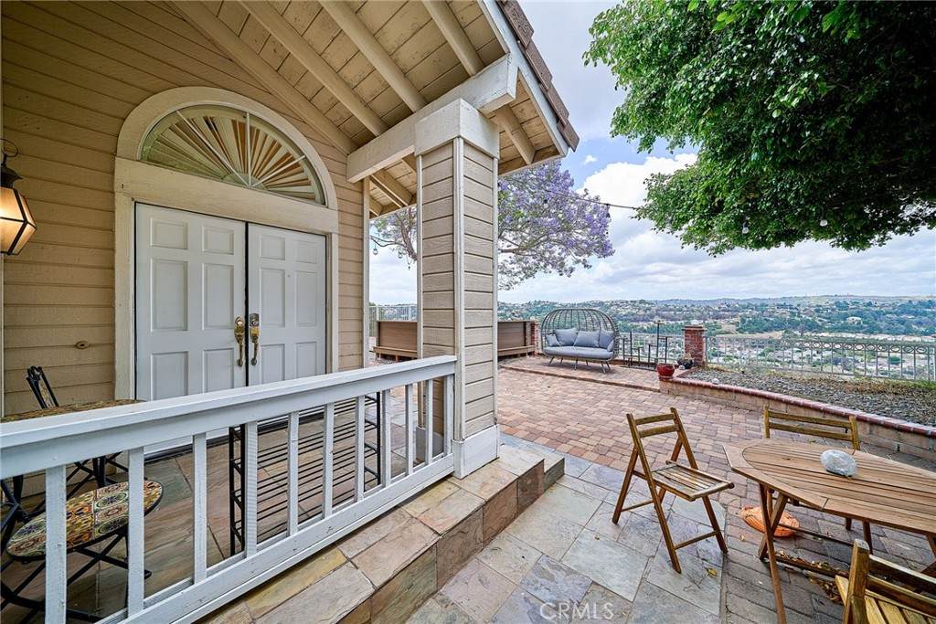 https://bt-photos.global.ssl.fastly.net/socal/orig_boomver_1_438009099-2.jpg