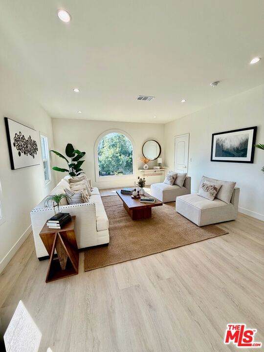 https://bt-photos.global.ssl.fastly.net/socal/orig_boomver_1_438028073-2.jpg