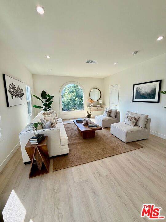 https://bt-photos.global.ssl.fastly.net/socal/orig_boomver_1_438028073-2.jpg