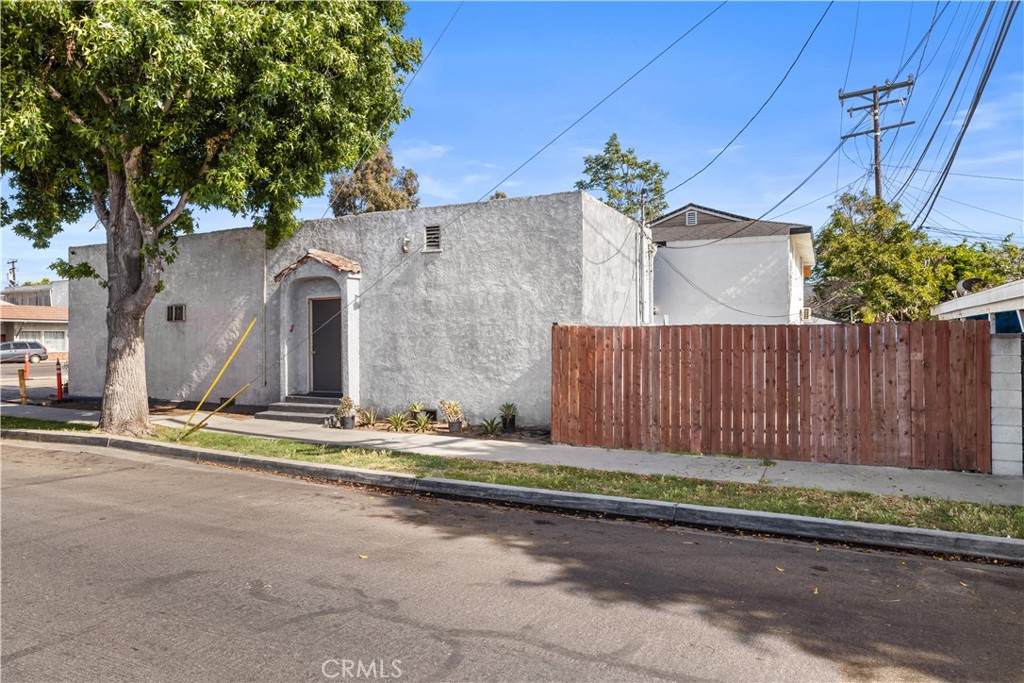 https://bt-photos.global.ssl.fastly.net/socal/orig_boomver_1_438062750-2.jpg