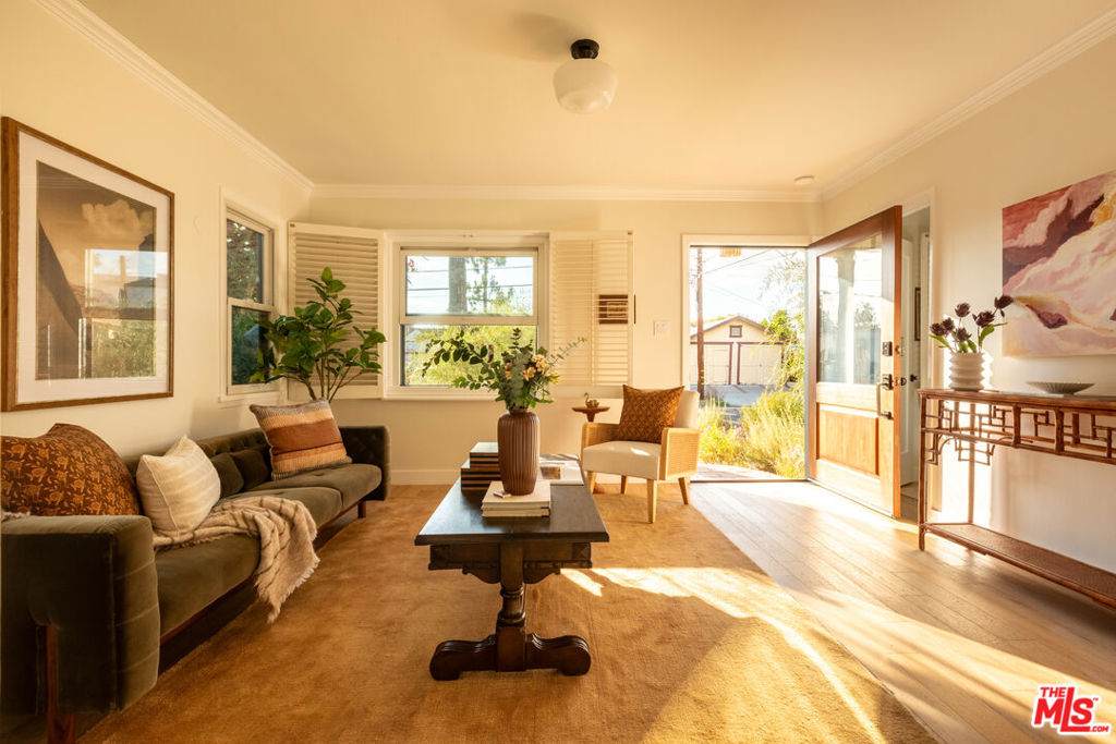3150 Gracia Street - Photo 1