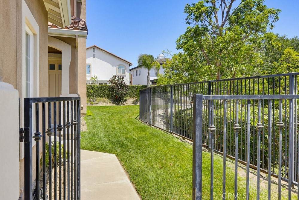 https://bt-photos.global.ssl.fastly.net/socal/orig_boomver_1_438338077-2.jpg