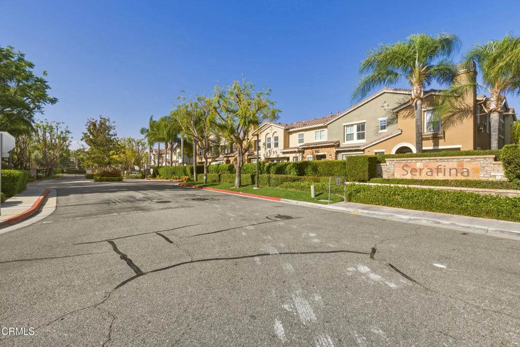https://bt-photos.global.ssl.fastly.net/socal/orig_boomver_1_438342950-2.jpg