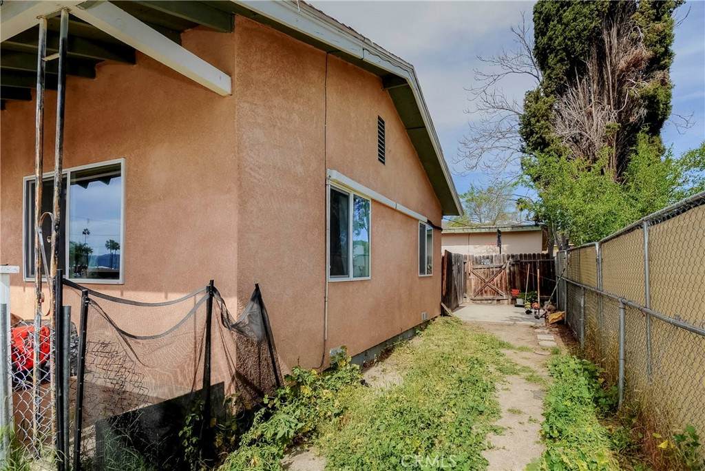 https://bt-photos.global.ssl.fastly.net/socal/orig_boomver_1_438383389-2.jpg