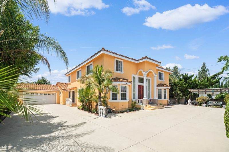 https://bt-photos.global.ssl.fastly.net/socal/orig_boomver_1_439485459-2.jpg