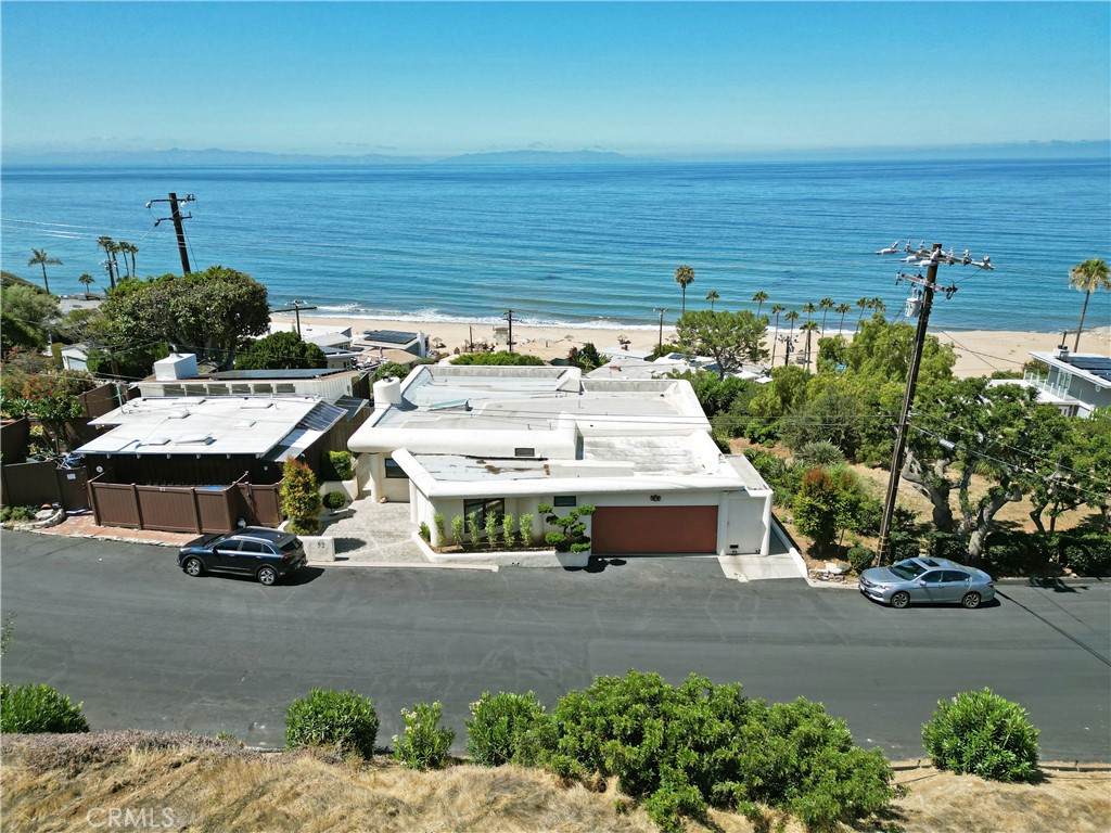 92 Yacht Harbor - Photo 1