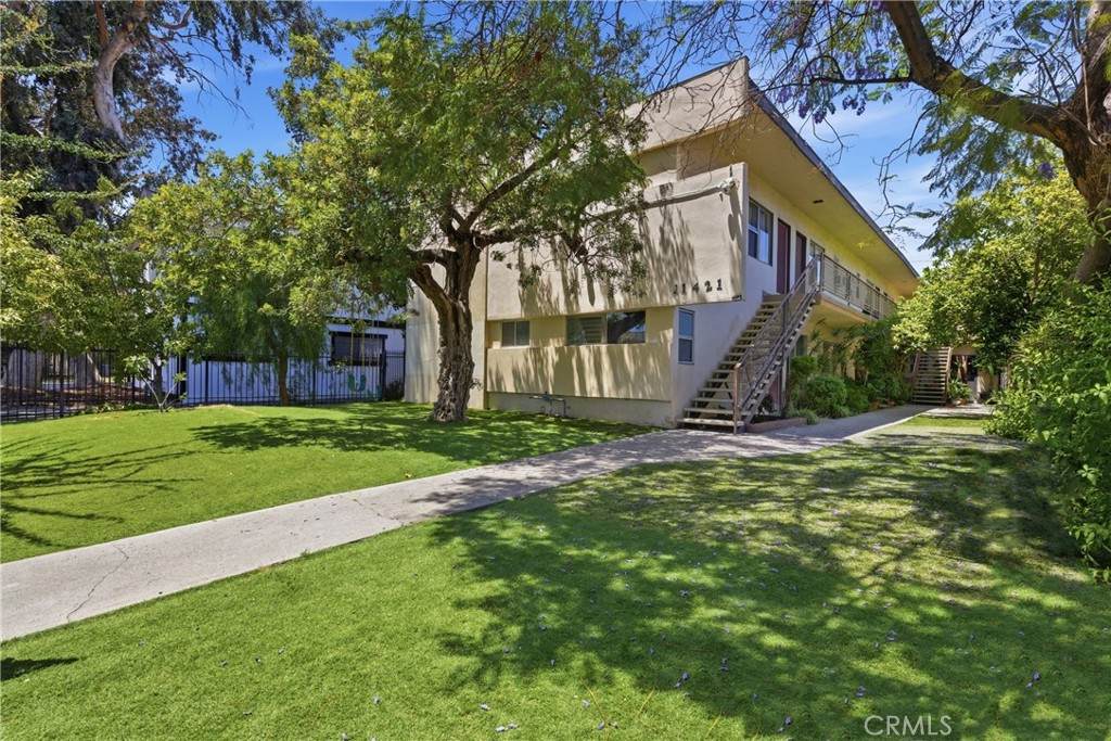 11421 Tiara Street - Photo 1