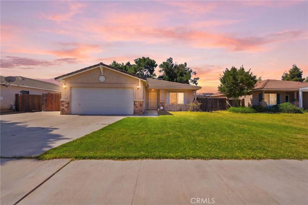 1865 La Vida Avenue - Photo 1