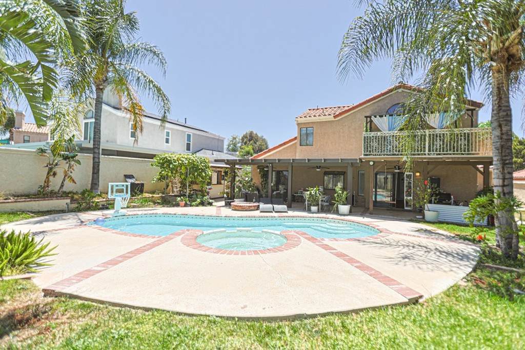 https://bt-photos.global.ssl.fastly.net/socal/orig_boomver_1_439558876-2.jpg