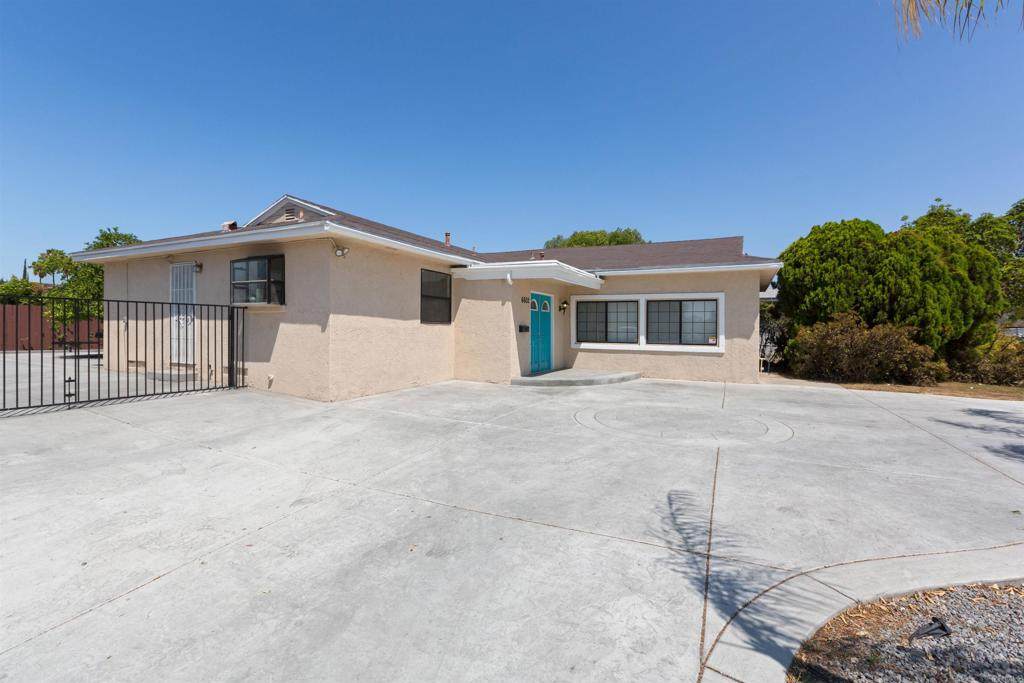 https://bt-photos.global.ssl.fastly.net/socal/orig_boomver_1_439787422-2.jpg