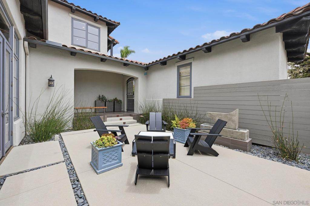 https://bt-photos.global.ssl.fastly.net/socal/orig_boomver_1_439825762-2.jpg