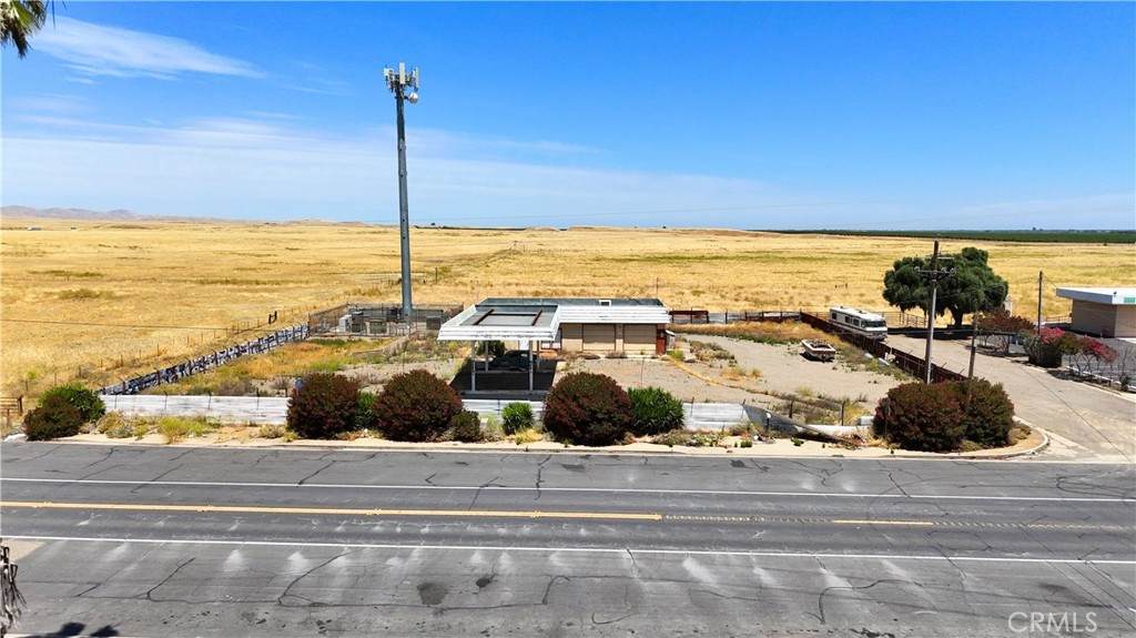 32974 W Hwy 140 - Photo 1