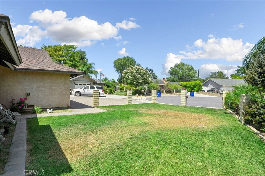 https://bt-photos.global.ssl.fastly.net/socal/orig_boomver_2_439903588-2.jpg